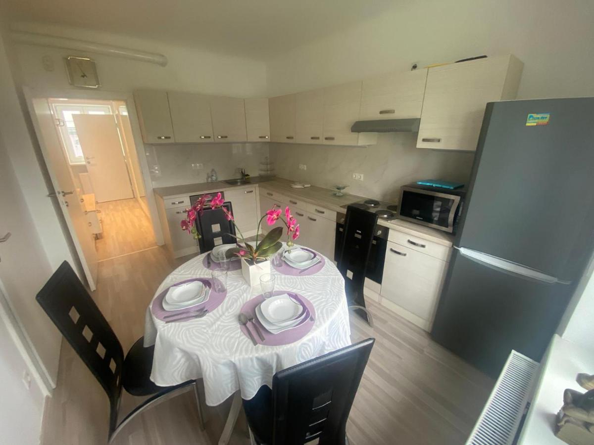 Appartamento Einfamillienhaus Rustenfeld Esterno foto