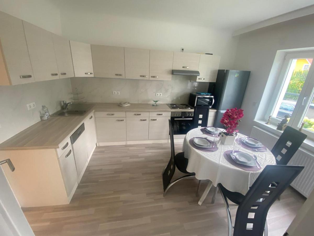 Appartamento Einfamillienhaus Rustenfeld Esterno foto