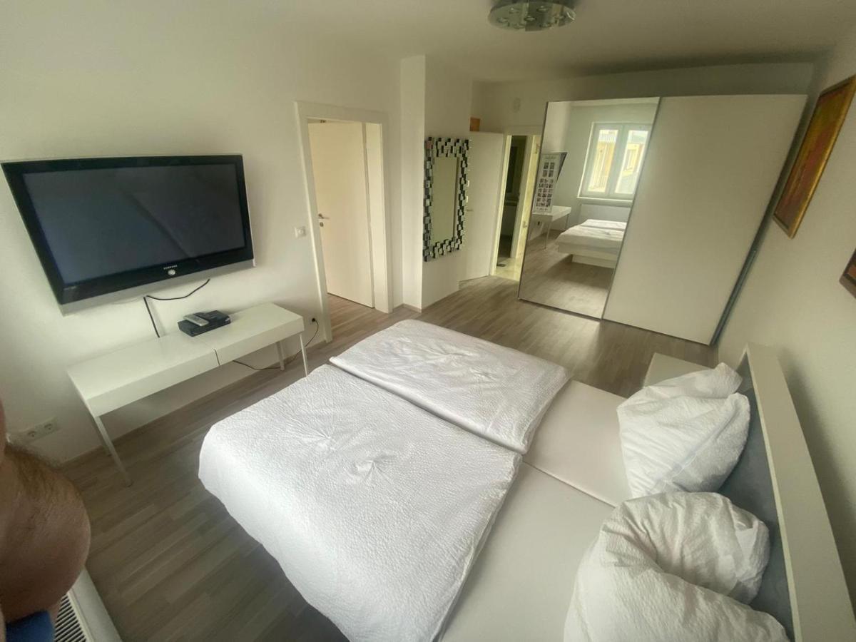 Appartamento Einfamillienhaus Rustenfeld Esterno foto