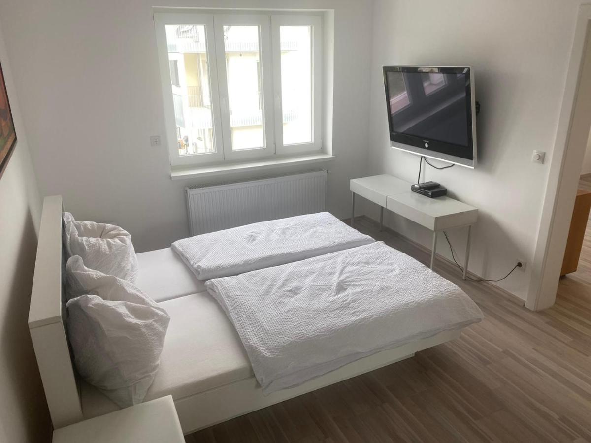 Appartamento Einfamillienhaus Rustenfeld Esterno foto